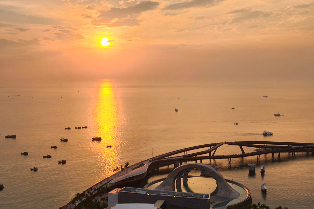 Kiss Bridge Phu Quoc в Sunset Town на юге острова