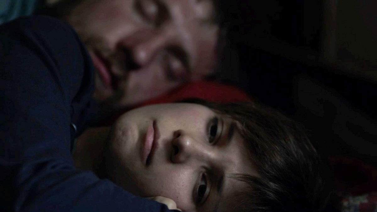 Кадр из фильма «Светлячок» (2016)