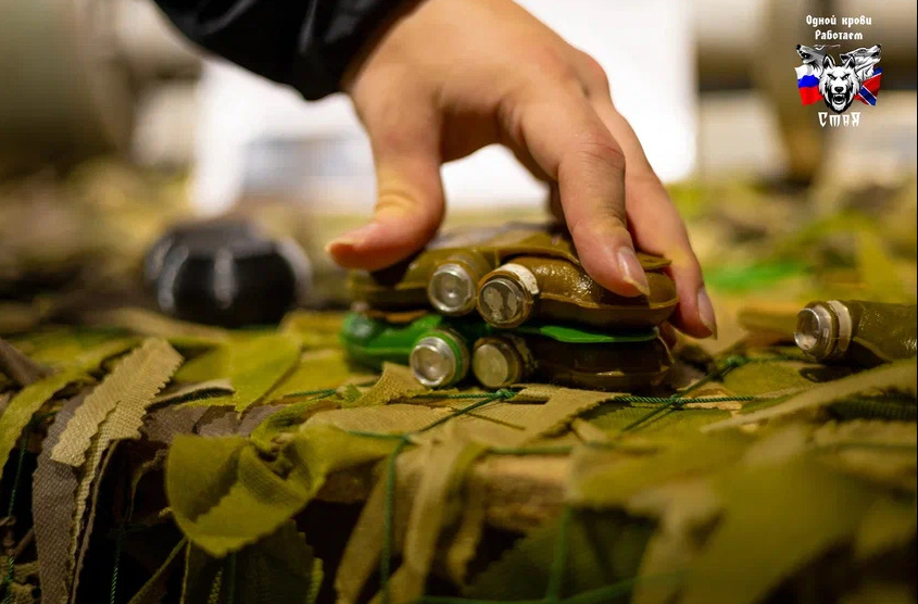 Макеты ПФМ-1 «Лепесток» в Музее СВО в Санкт-Петербурге 
