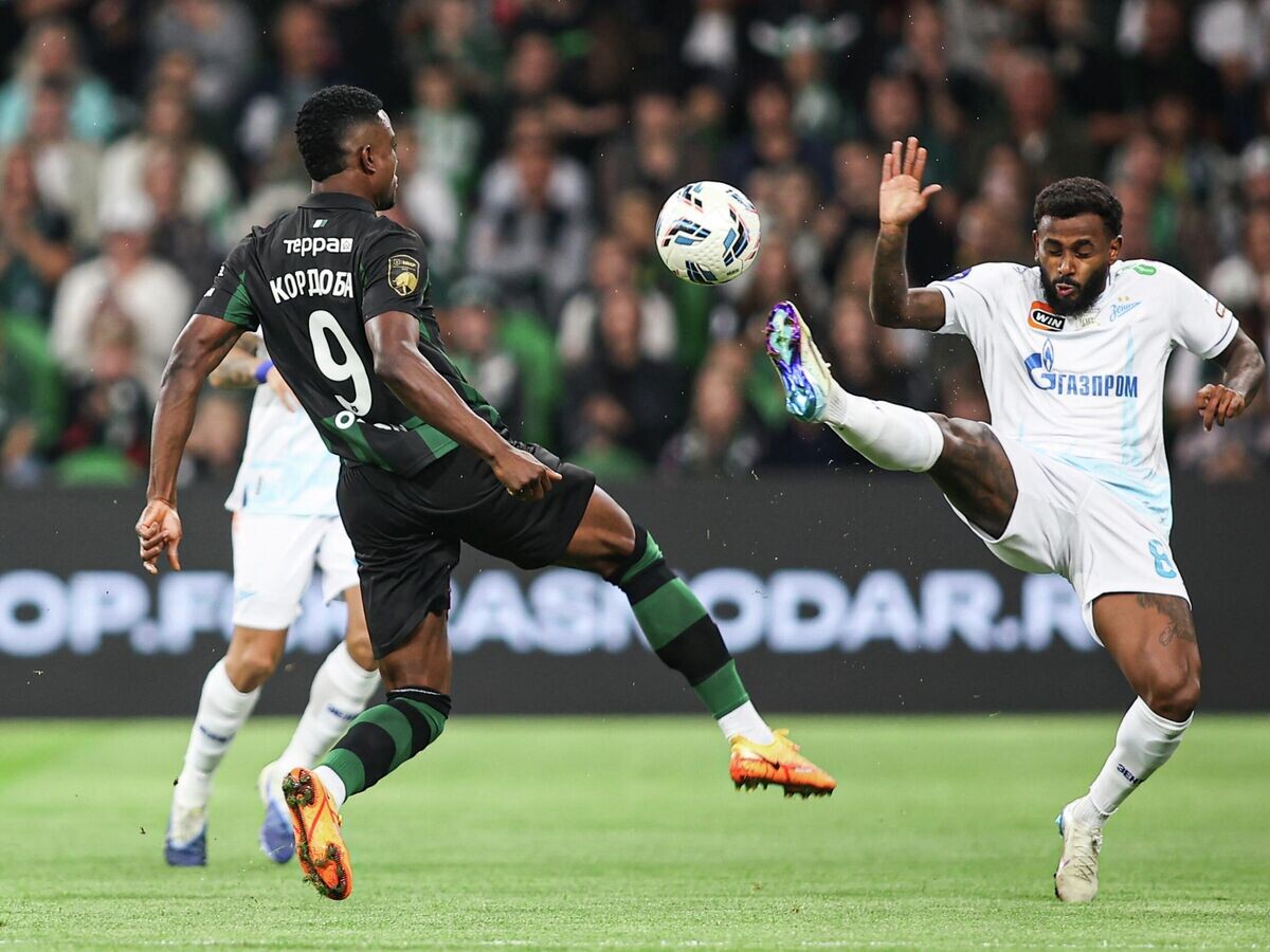    Футбол. РПЛ. "Краснодар" (Краснодар) - "Зенит" (Санкт-Петербург)© РИА Новости / Виталий Тимкив