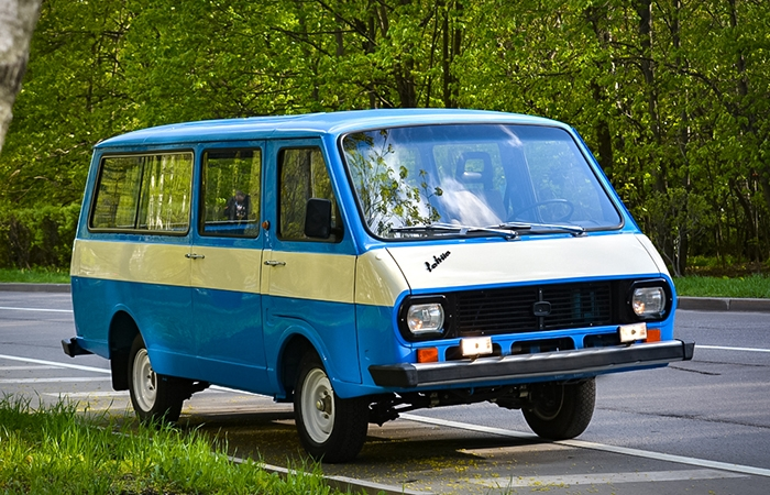 Почему у «рафика» пол делали из фанеры, и что из этого получилось