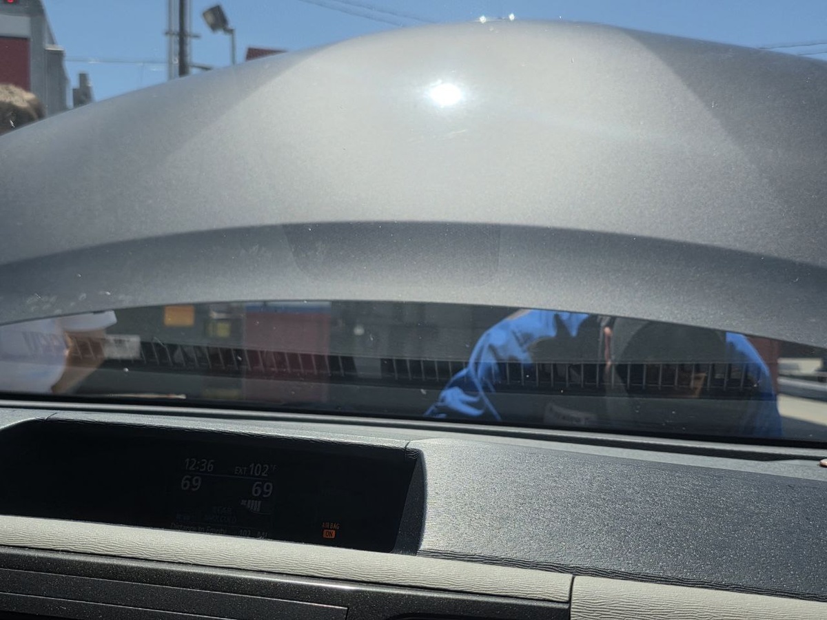 Такая же непонятная картинка, как и то, о чем говорится в предисловии