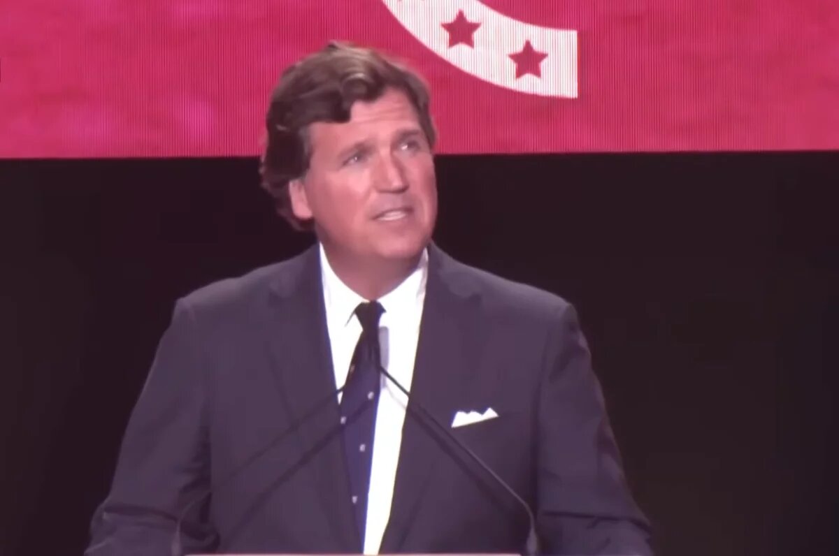    Такер Карлсон сравнил убийство Чарли Кирка с распятием Христа