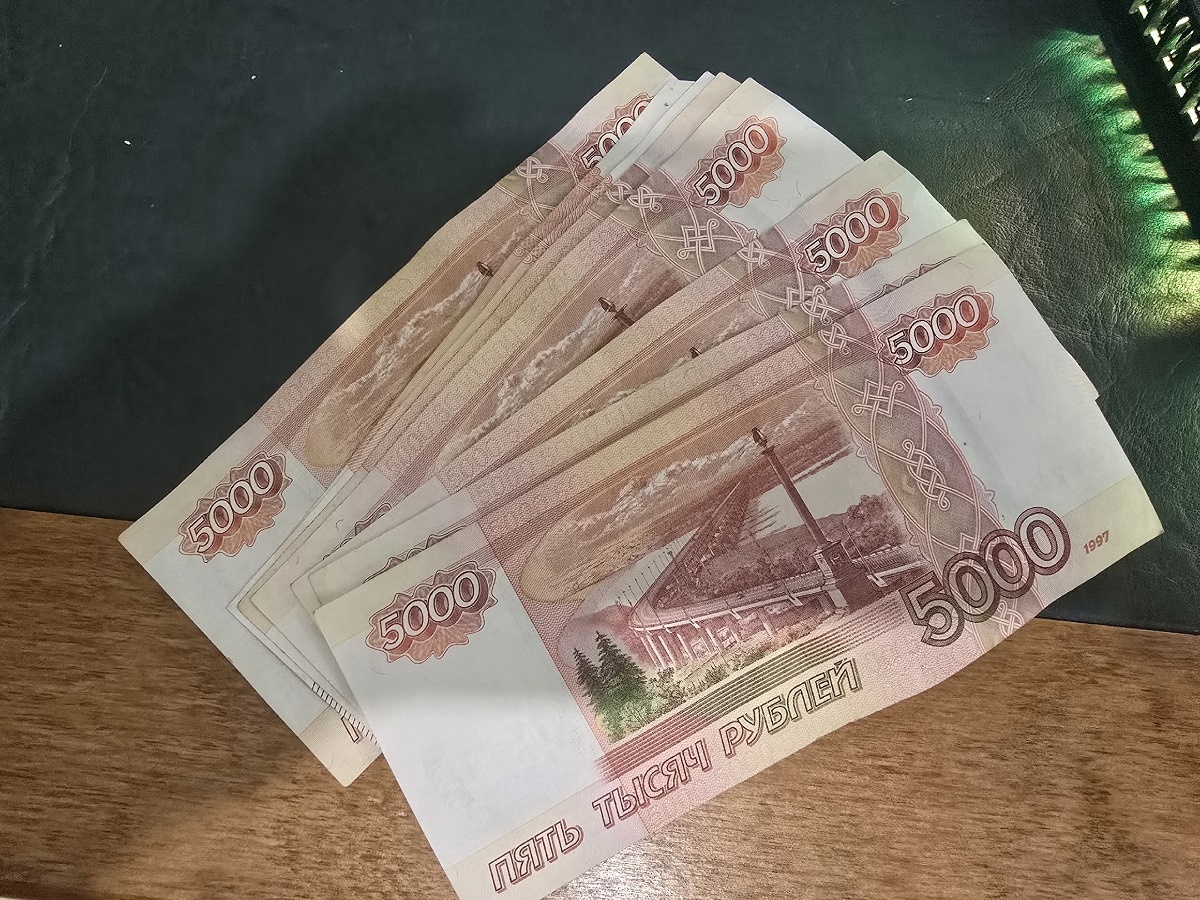    25 лет стажа — это не только пенсия! Какие доплаты вы упускаете, если не подадите заявление