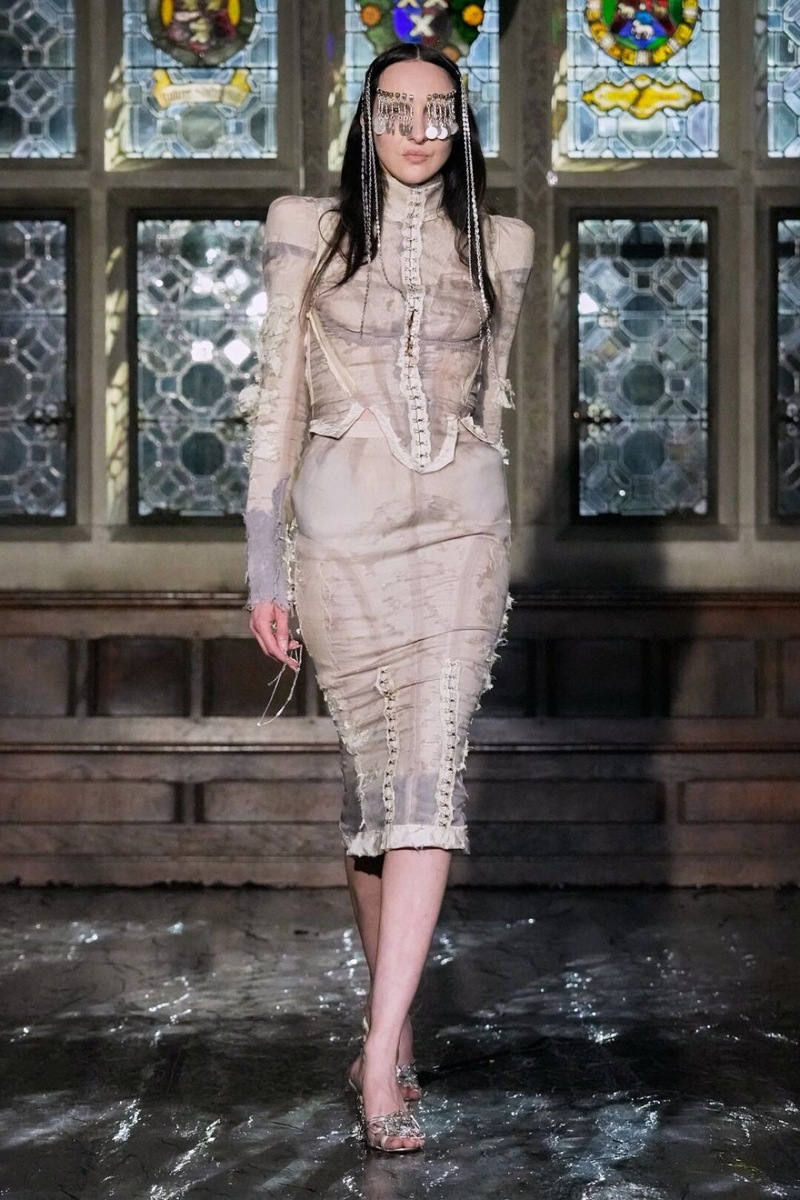    Dilara Findikoglu SS26 Фото: Архивы пресс-служб