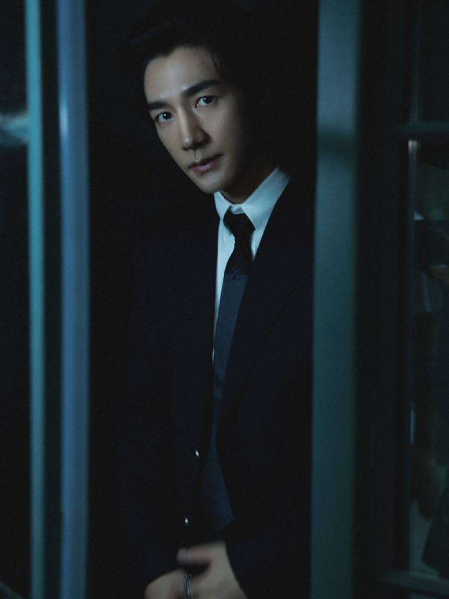 Как вам кажется, Цы Ша подошёл бы на роль Дракулы? В галерее больше фото...