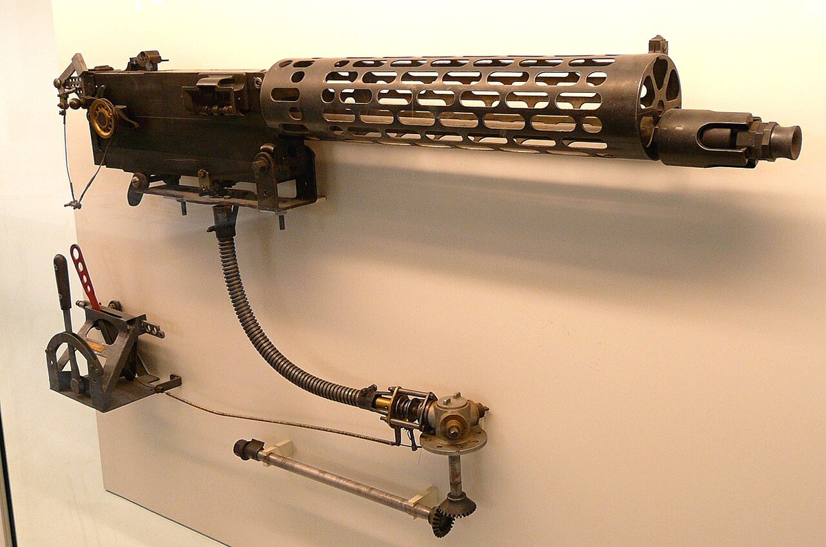 MG 08 (нем. Maschinengewehr 08) — 7,92-мм вариант станкового пулемёта Максима, выпускался в Германии с 1908 года и применялся в Первую мировую войну. К началу Второй мировой войны MG 08 был уже устаревшим оружием, его применение в вермахте объяснялось только нехваткой более современных пулемётов