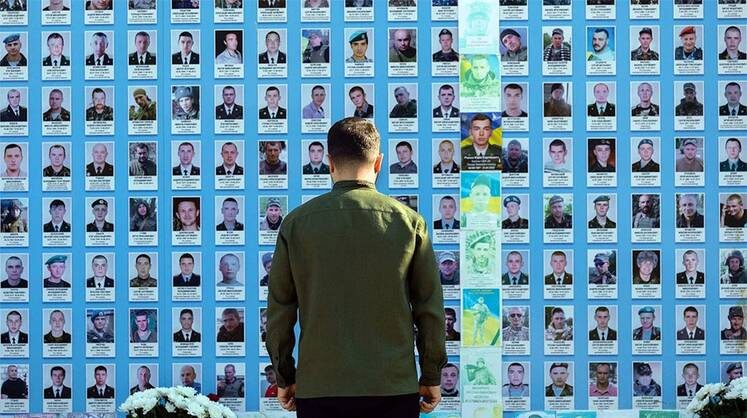    APA IMAGES VIA ZUMA Украинский лидер Владимир Зеленский пообещал Украине «тяжелые решения»