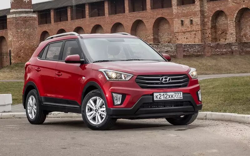    Цена на вторичном рынке на Hyundai Creta стартует от 1 млн рублей за машины с огромными пробегами. И уходит за 2,6 млн за свежие экземпляры в богатых комплектациях.
