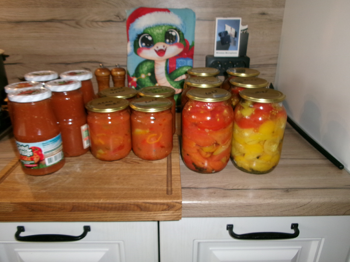 фото автора  мои заготовки из томатов