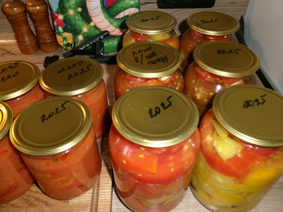 фото автора  сладкий перец залит томатным соком.