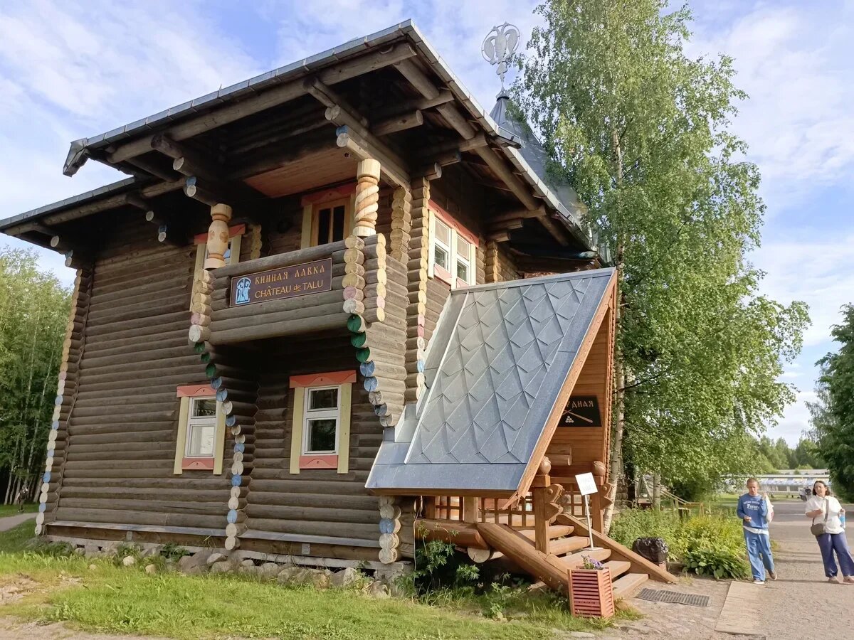    Обширная территория деревни Мандроги. Фото: АТОР