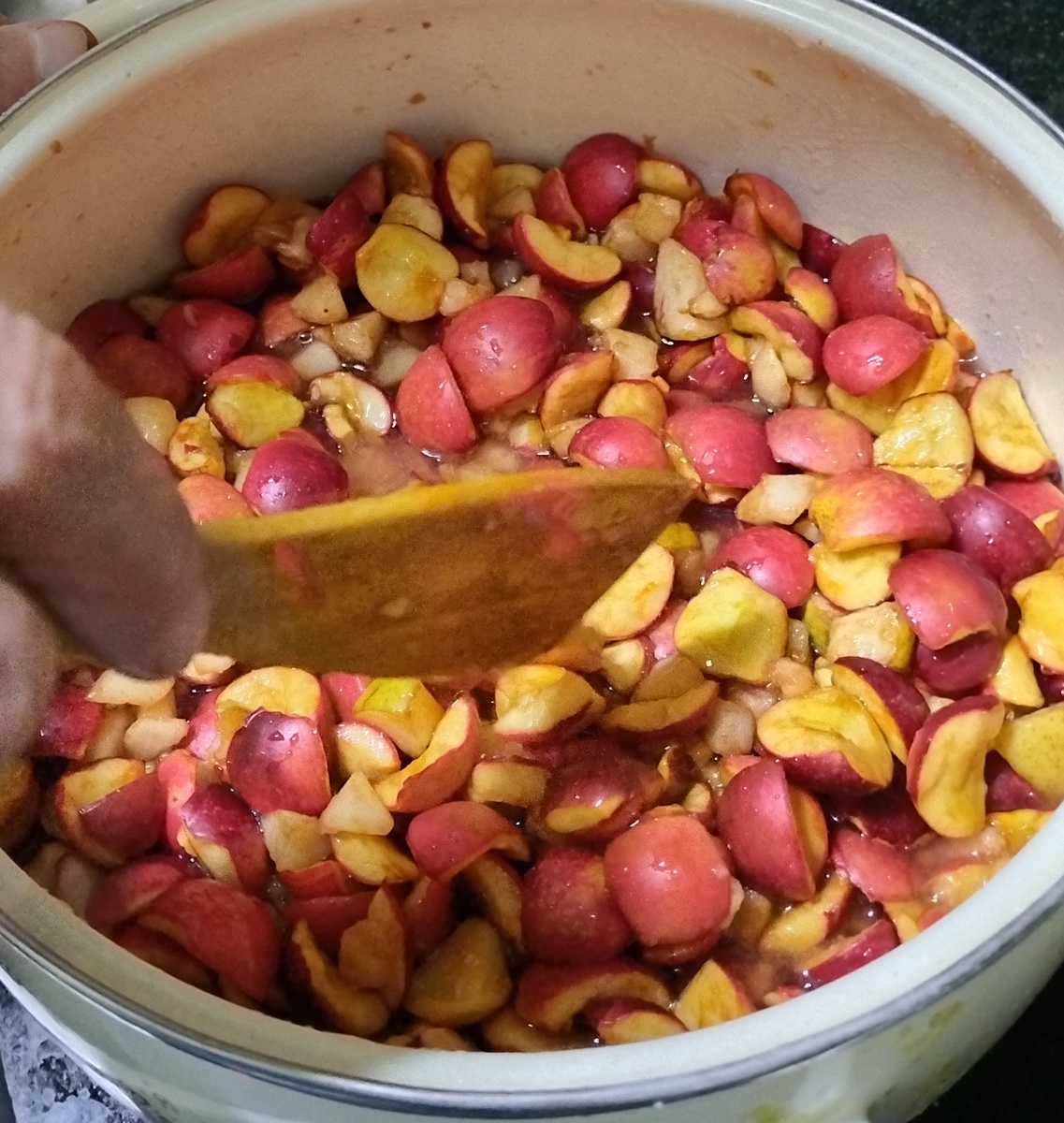 Варенье на плите