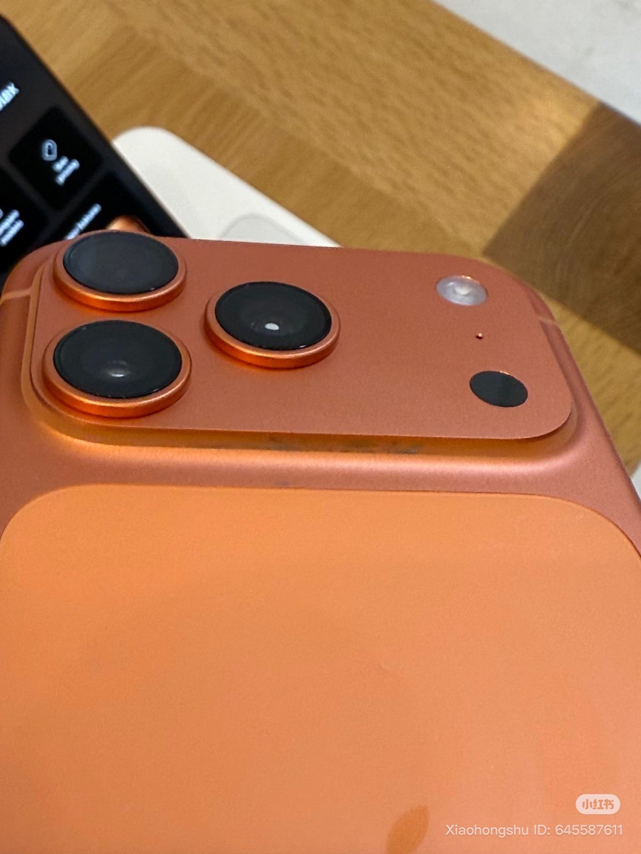    СМИ: корпуса новых iPhone быстро «убиваются» без чехла