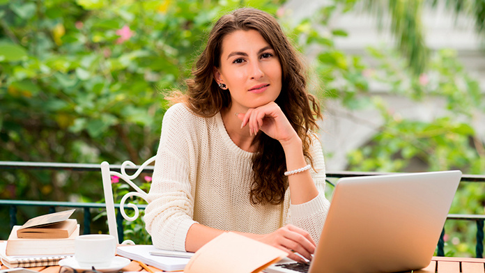 Написание рекламного текста – посильная задача, если грамотно к ней подойти. Как же это сделать?