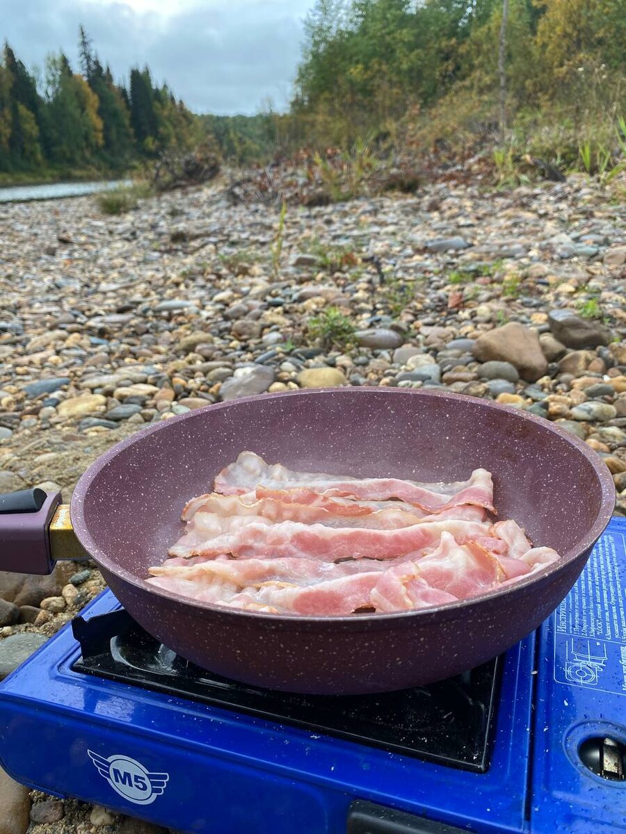 Бекончик шкварчит