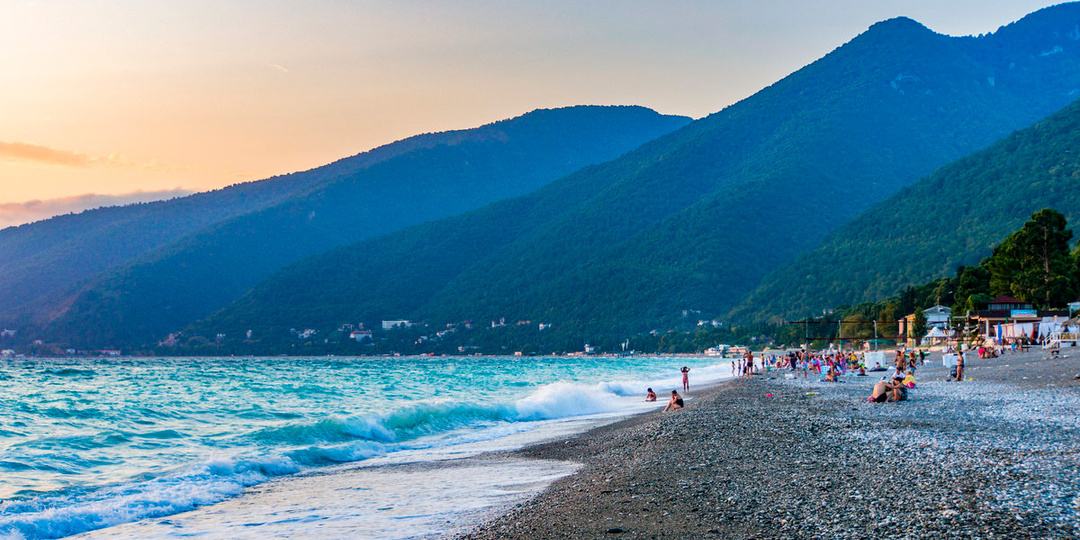 А в Абхазии хорошо!