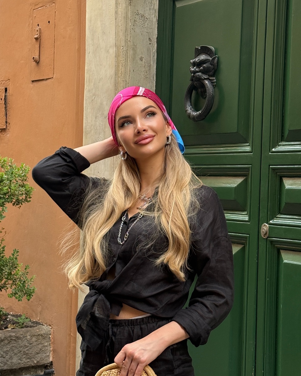 Анастасия Толстая