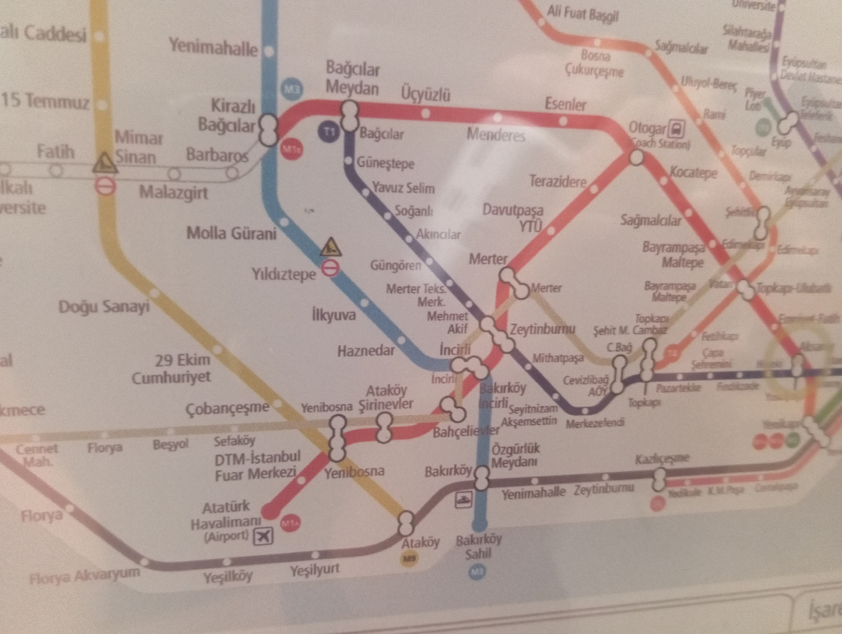 Это талько малая часть от всей системы огромного спрута под названием "метрополитен Стамбула", куда входит и Мармарай.