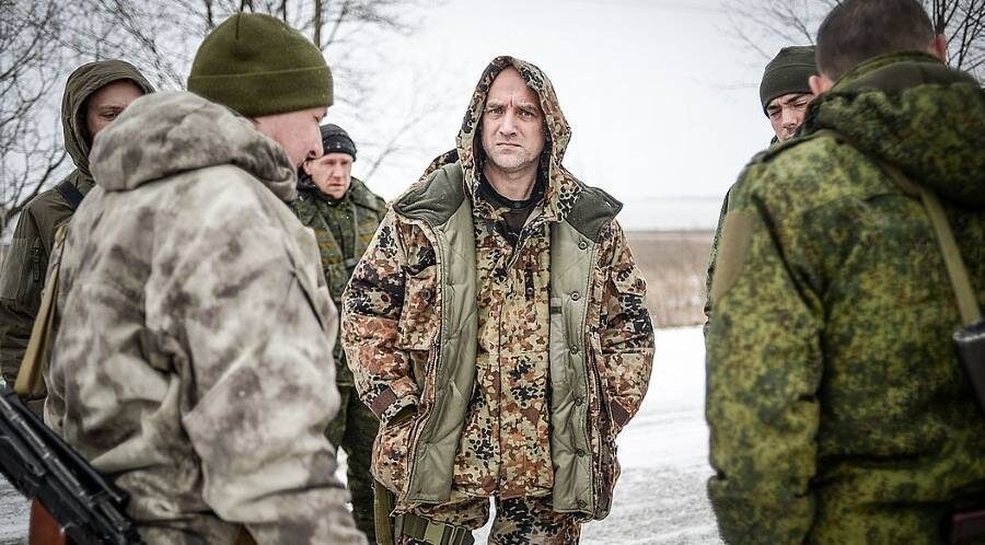 Захар Прилепин, автор военной прозы, подполковник, участник войны в Чечне. Фото- Яндекс-картинки