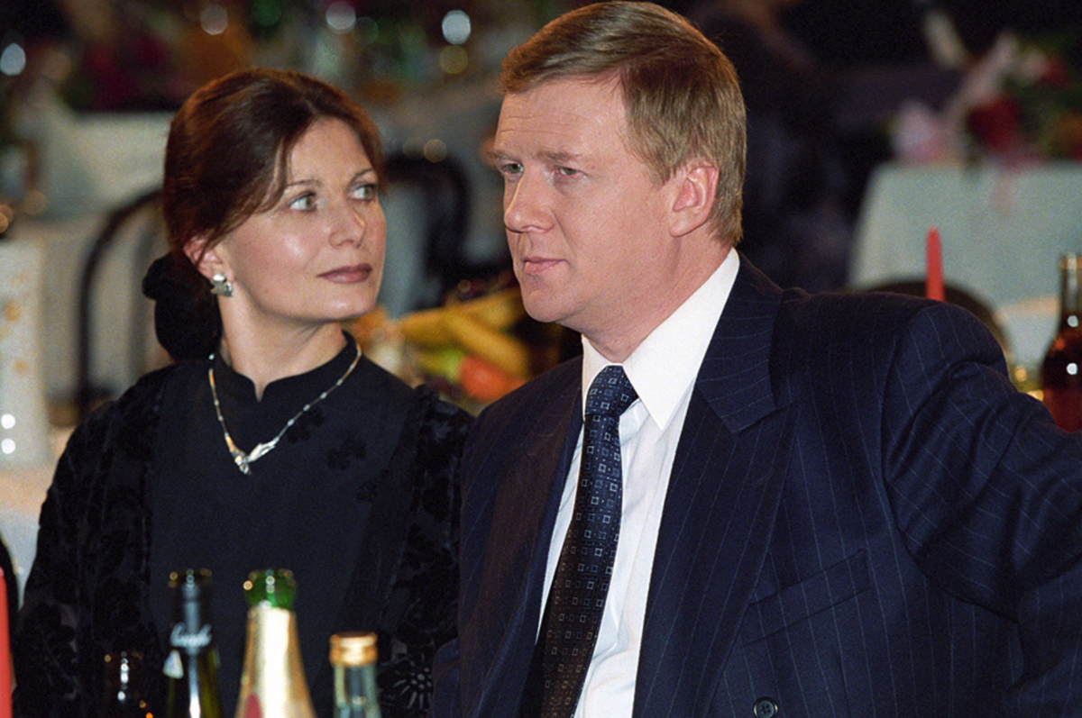 Анатолий Чубайс и Мария Вишневская. Фото - общий доступ, яндекс.