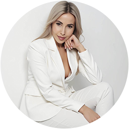 
Ирина Аркадьева, звездный косметолог, бьюти-эксперт и мастер перманентного макияжа
