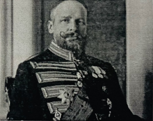 На снимке: Пётр Аркадьевич Столыпин, саратовский губернатор; Столыпин в одной из поездок по Вольскому уезду Саратовской губернии, июль 1904 г. — Изображение // Сухова Н. Н. Посад Дубовка — купеческая столица Нижнего Поволжья : энциклопедия посадской жизни : [в 2 т.] / Н. Н. Сухова, И. Н. Плеханова. — Москва : Старая Басманная, 2018. — Т. 1. — С. 283, 284 : фот.