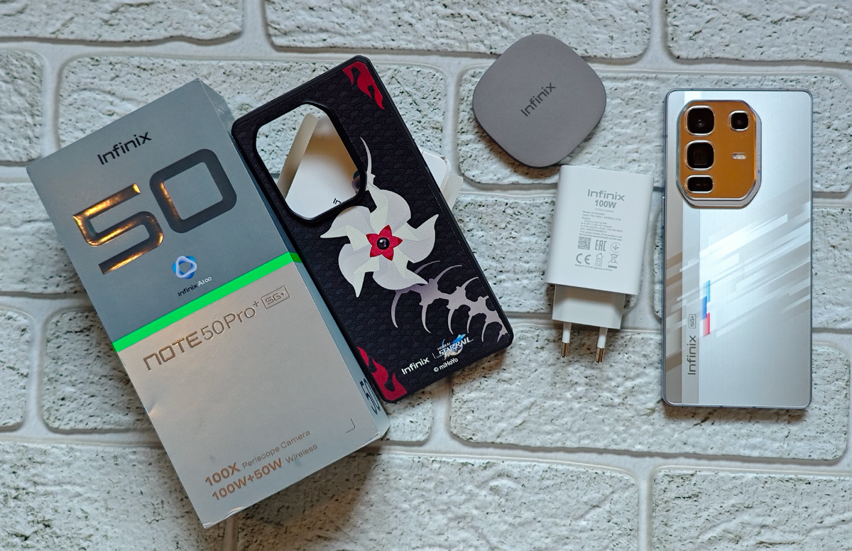 К слову, чехлов в продаже достаточно много, так что выбор есть. 