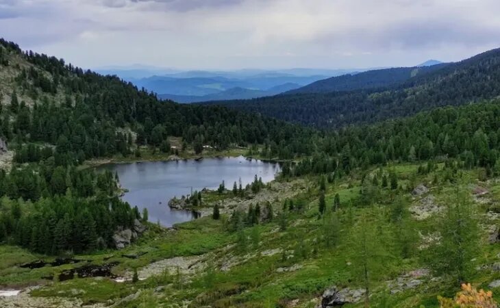 Чемальский район Республики Алтай, Каракольские озера. Фото: amic.ru / Екатерина Смолихина