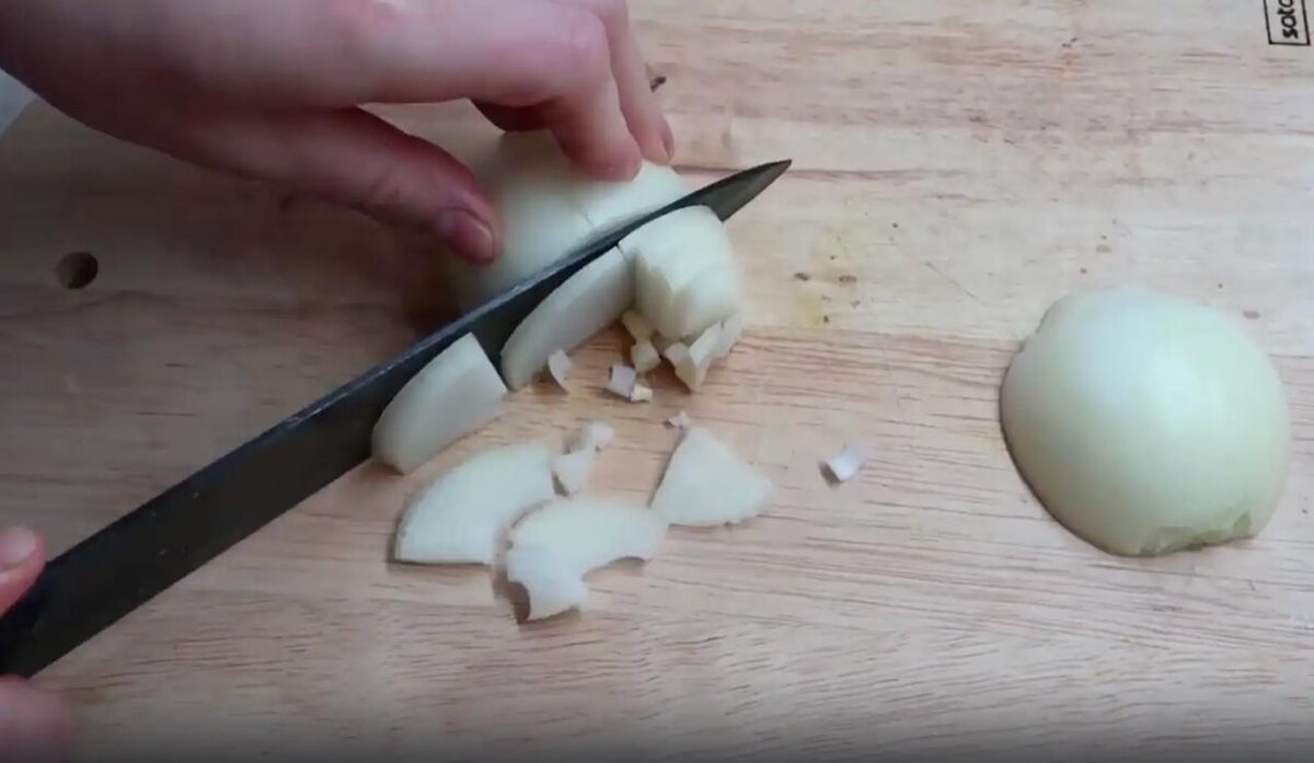 Вкусные рецепты курицы и филе / Rutube📷Подготовьте лук
