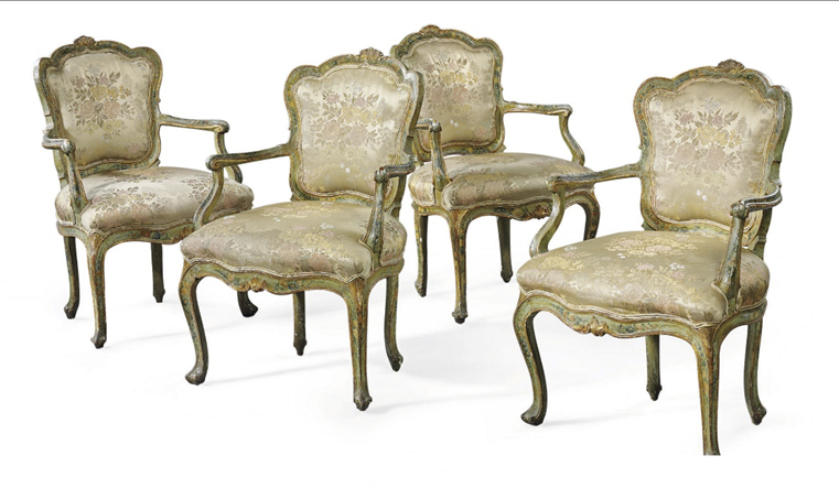 Набор из четырёх североитальянских кресел с полихромной росписью и позолотой.
Венеция, середина XVIII века
Представленный набор кресел относится к типу fauteuil à la reine — открытые кресла с мягкими спинками и сиденьями, характерные для стиля рококо. В нём можно выделить несколько ключевых элементов:
Кресла имеют плавные контуры и характерные кабриольные ножки, изогнутые в форме буквы "S", что создаёт ощущение лёгкости и движения. Эта динамика форм — отличительная черта рокайльного стиля.
Каркасы украшены сложной декоративной росписью пастельных тонов с яркими акцентами и покрыты позолотой, которая придаёт мебели изысканную нарядность. Венецианские мастера славились умением сочетать насыщенные декоративные приёмы, создавая эффектные предметы, которые выглядели как произведения искусства.
Подобные кресла создавались для оформления парадных залов и будуаров венецианских палаццо. Они были частью комплексных мебельных ансамблей, которые сочетались с панелями, зеркалами, мраморными каминами и живописными плафонами. Чаще всего такие кресла стояли парами или группами, чтобы создавать симметричные композиции внутри интерьера.
Во второй половине XVIII века Венеция славилась своими мебельными мастерскими, в которых работали ремесленники, способные сочетать столярное мастерство с искусством полихромной росписи и позолоты. Многие из них специализировались на изготовлении мебели для заказчиков из знати и духовенства.
Подобные кресла часто создавались в сотрудничестве с художниками-декораторами и резчиками по дереву. Орнаменты, украшающие каркас, нередко перекликались с декоративной росписью стен и потолков, что делало интерьер единым художественным ансамблем.
Сегодня такие кресла считаются редкими образцами венецианского мебельного искусства XVIII века и высоко ценятся коллекционерами. Их уникальность определяется:
- тонкостью резьбы,
- качеством росписи и позолоты,
- принадлежностью к стилю, который демонстрирует вершину декоративного искусства Венеции.
