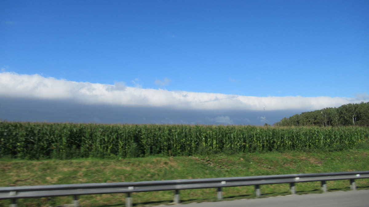 Интересная туча похожая на горы