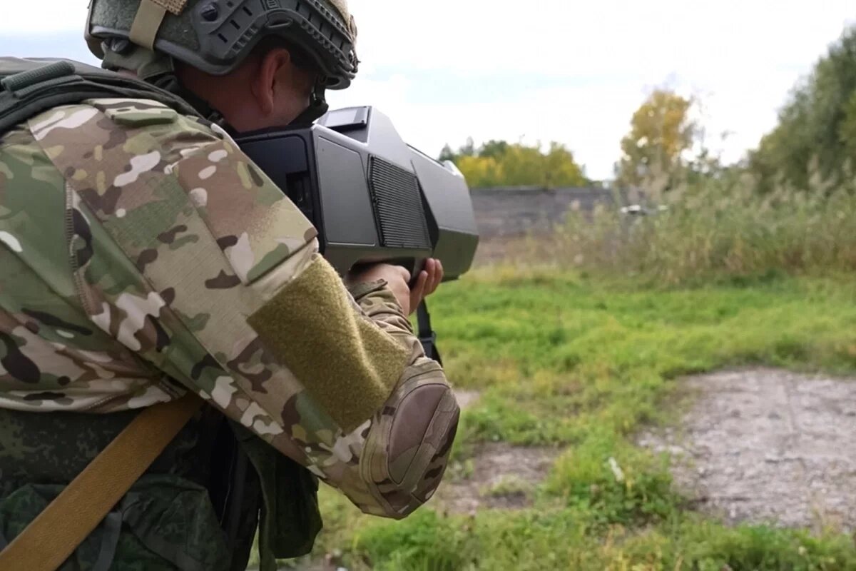    В Хабаровске бойцы ВВО подавили дроны условного противника с помощью РЭБ