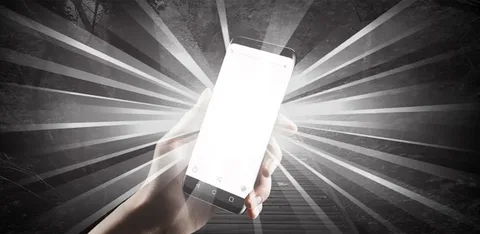 Яркий экран смартфона