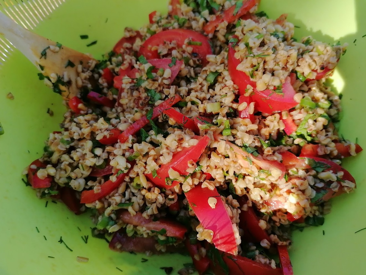 Фото автора. Был доделан и сфотографирован уже на пикнике с шашлыками