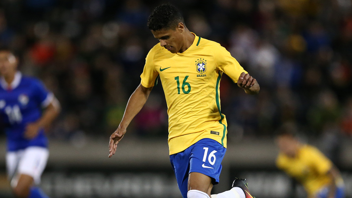 Дуглас Сантос