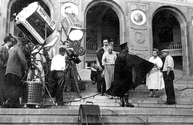 Сергей Бондарчук в роли Отелло на съемочной площадке фильма "Отелло". Фото: museikino.ru