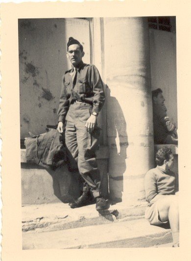 Владимир Месаксуди в армии. Алжир. 1950-е гг..