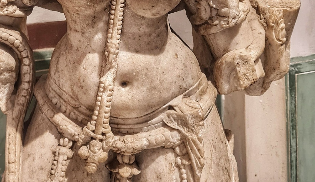 Эл. ресурс URL: https://commons.wikimedia.org/wiki/File:Brahmani,_Albert_Hall_Museum.jpg