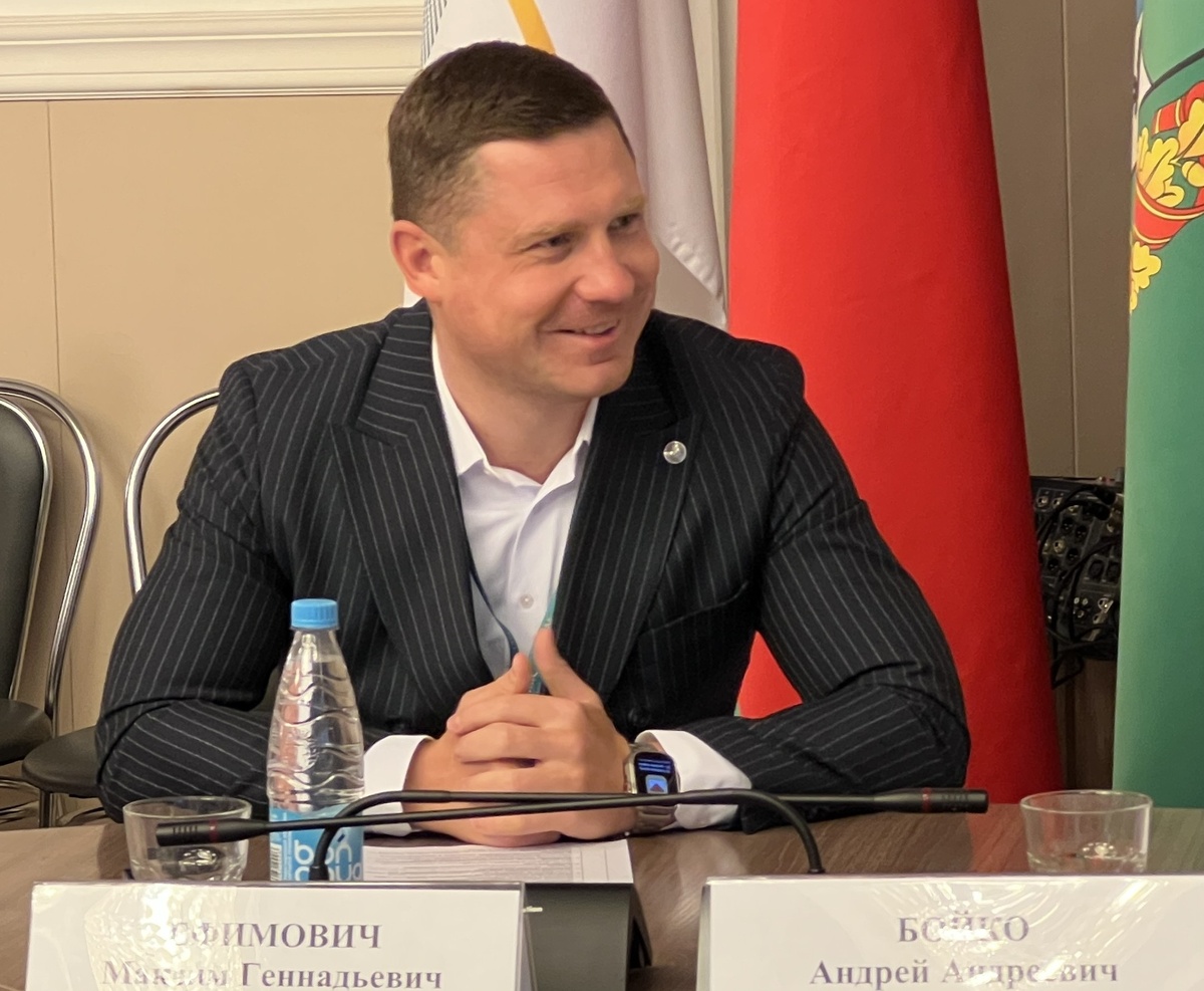 Максим Ефимович считает, что процесс автоматизации поможет не только Оршанскому льнокомбинату, но и заложит фундамент для цифрового развития всей отрасли легкой промышленности.