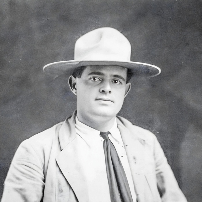 Джек Лондон  фото из ria.ru