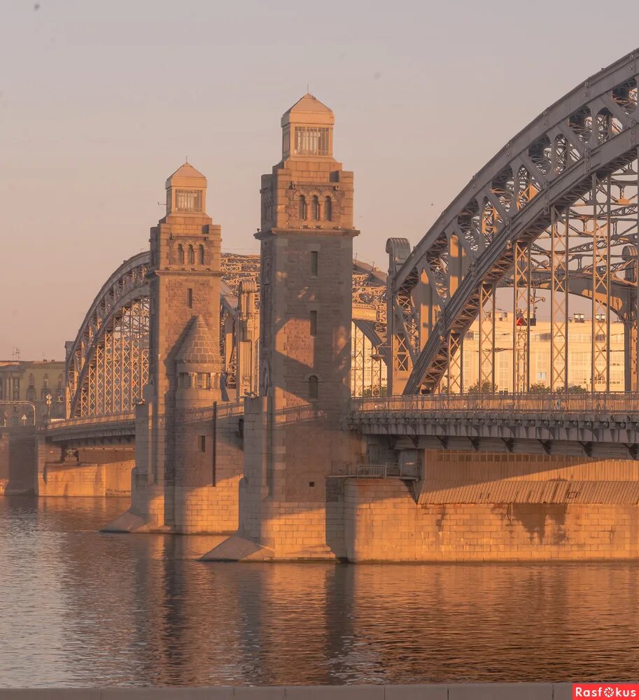 Большеохтинский мост