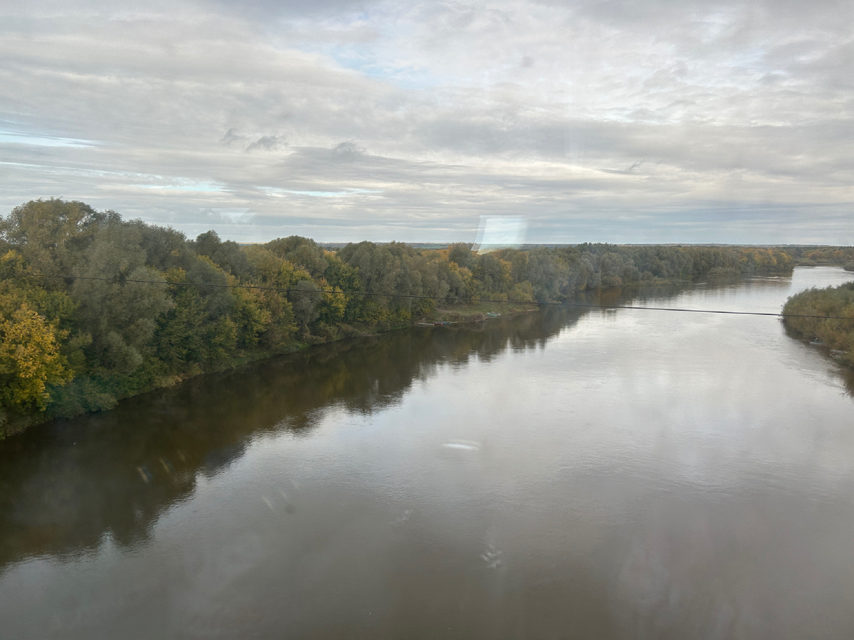 Фото, сделанное из окна поезда