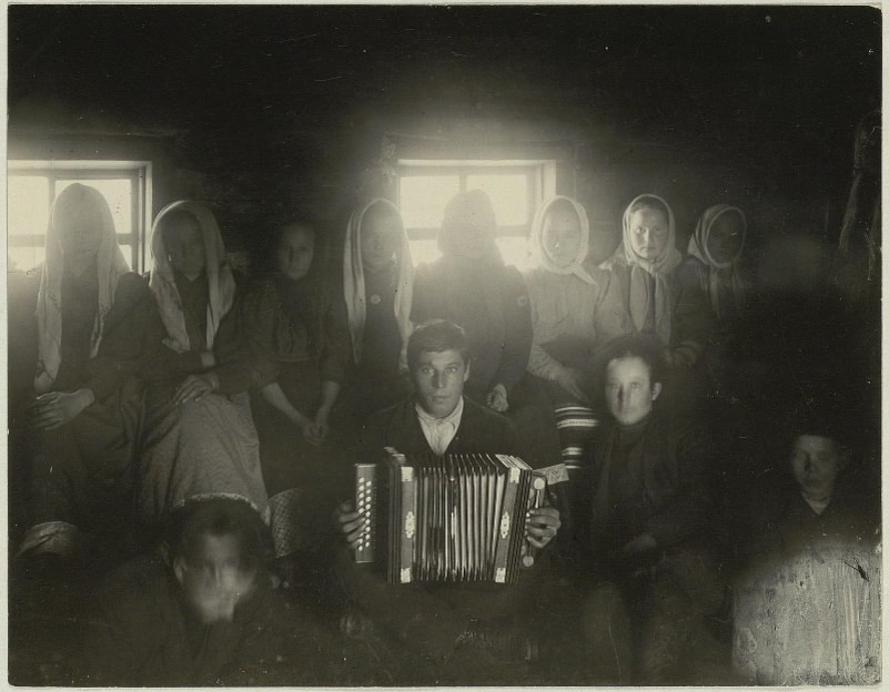 Архангельская губ, Кемский у., сс. Ухта, Вокнаволок, Панозеро, Логоварака, Лусалма, Бабья Губа, Ювалакша. 1914 г. Карелы. 