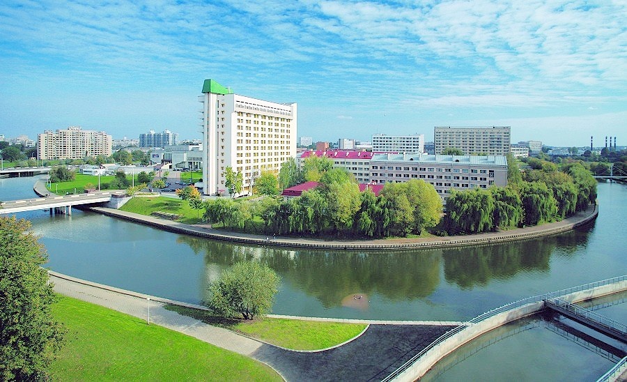 Студенческий городок Белгосуниверситета в Минске. Авторство: Alexander Rytov. Собственная работа, Общественное достояние, https://commons.wikimedia.org/w/index.php?curid=10716752