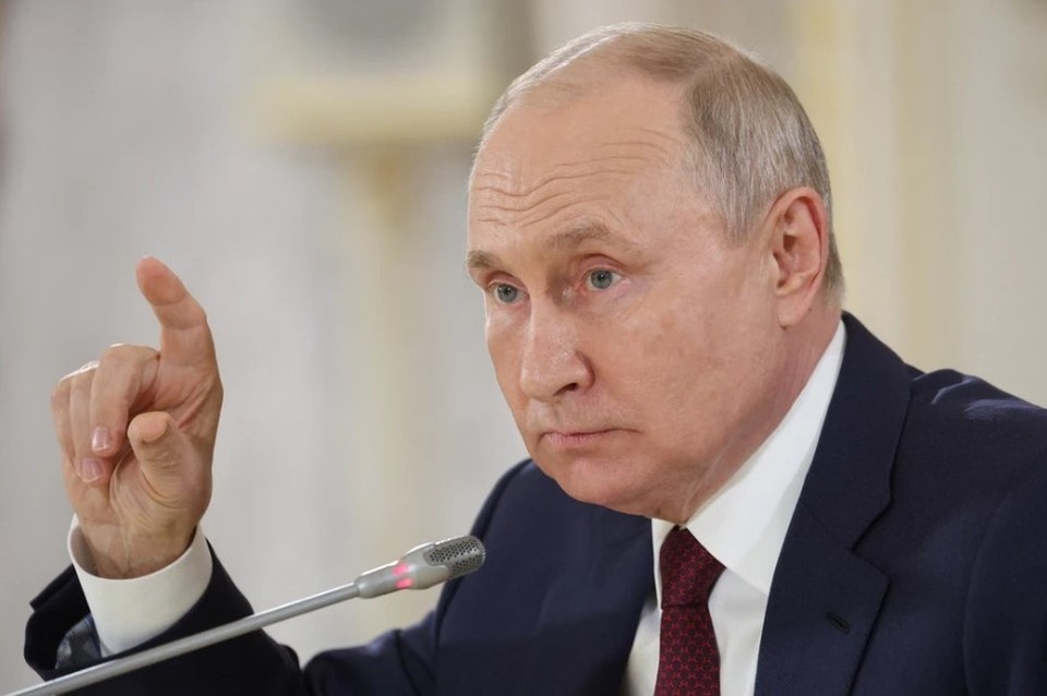    Путин: Запад пытается обрести превосходство в стратегической сфере REUTERS