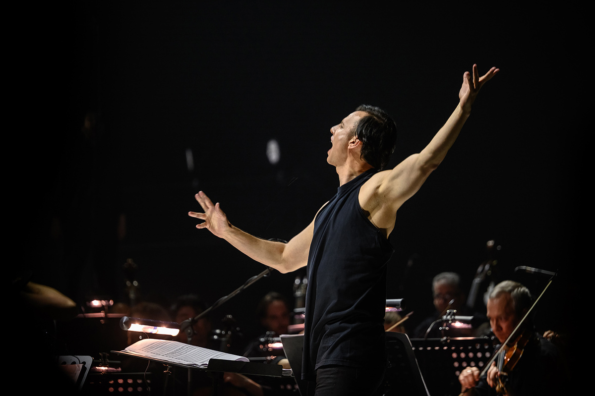 Теодор Курентзис. Фото Гюнай Мусаева с сайта novayaopera.ru