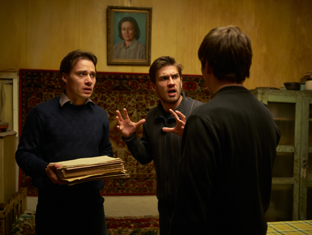 🧵 «Жизнь ткётся из историй. Подпишитесь, чтобы не потерять узор.»