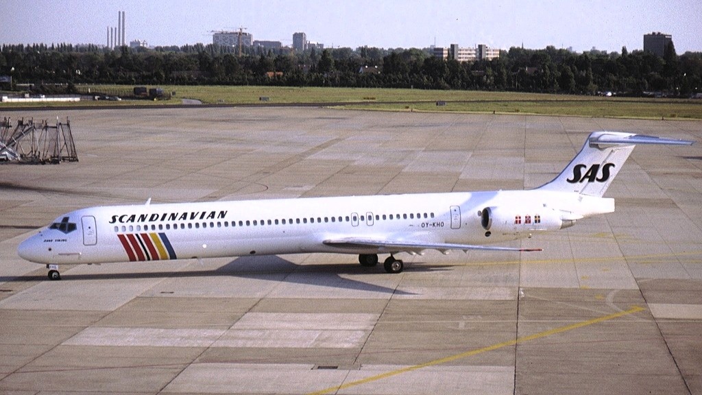 OY-KHO, самолет сфотографирован в июне 1991 года.