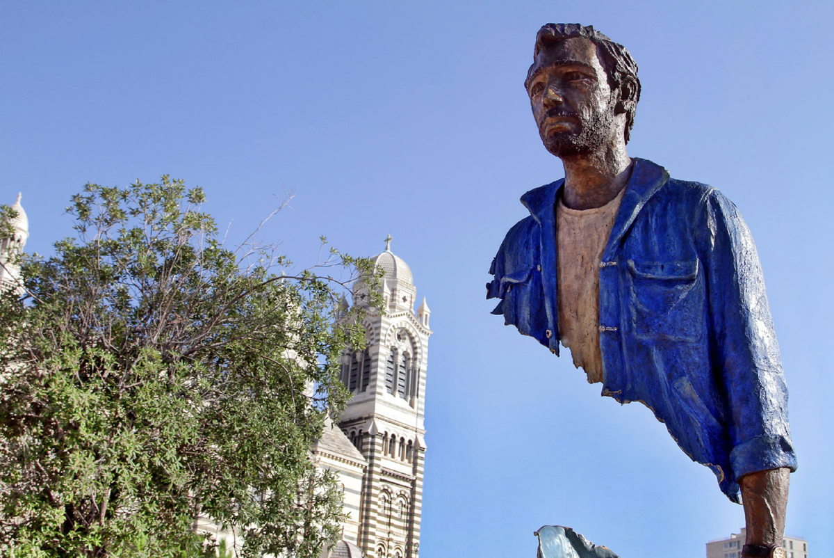 © Bruno Catalano. Bleu de Chine, 2018. Installation définitive, Marseille — https://brunocatalano.com